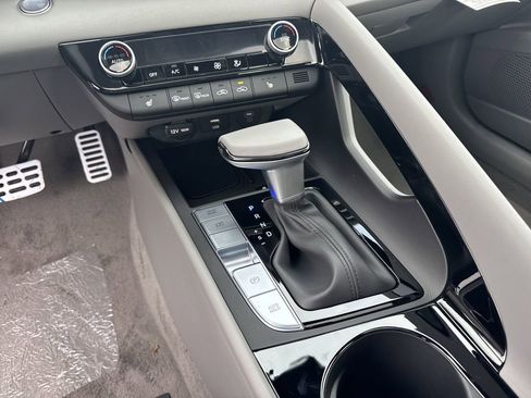New 2026 Hyundai Elantra SEL Sport image 29