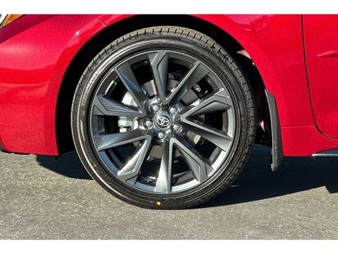 Used 2026 Toyota Corolla SE w/ SE Premium Package FWD image 31
