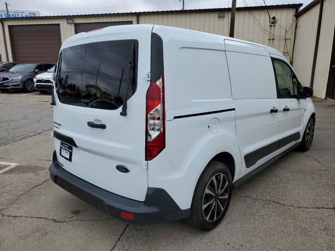 Used 2017 Ford Transit Connect XLT image 9