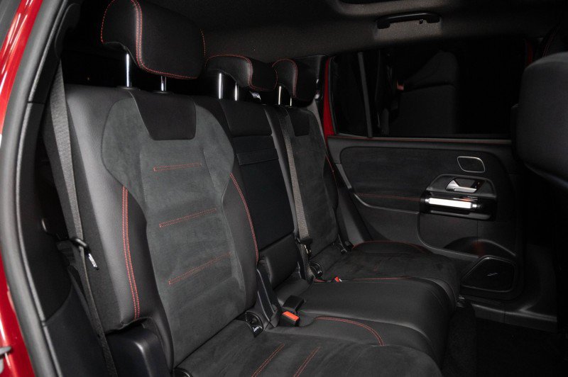 Certified 2026 Mercedes-Benz GLB 250 4MATIC image 14