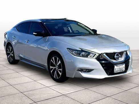 Used 2016 Nissan Maxima Platinum FWD image 2