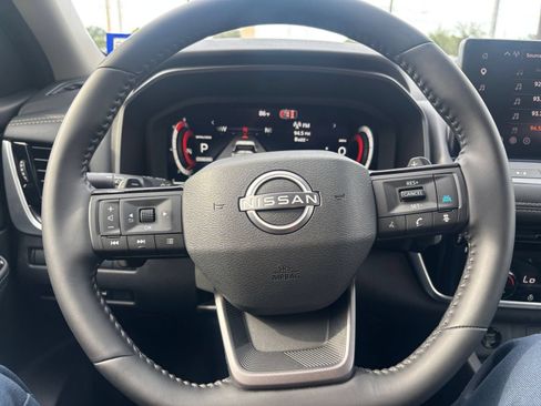 Used 2026 Nissan Rogue SL FWD image 30