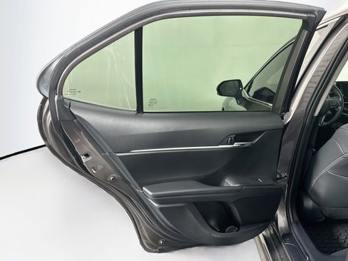 Used 2024 Toyota Camry SE w/ Convenience Package FWD image 27
