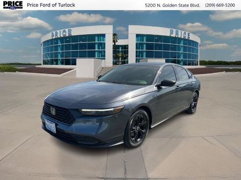 Used 2025 Honda Accord SE image 1