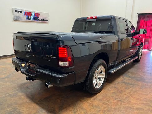Used 2017 RAM 1500 Sport image 10