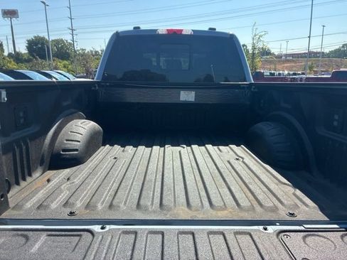 Used 2024 Ford F250 Lariat w/ Black Appearance Package AWD/4WD image 17