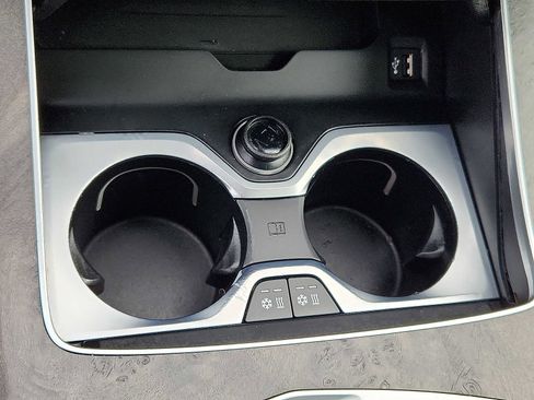 Used 2023 BMW X7 xDrive40i w/ Executive Package image 24