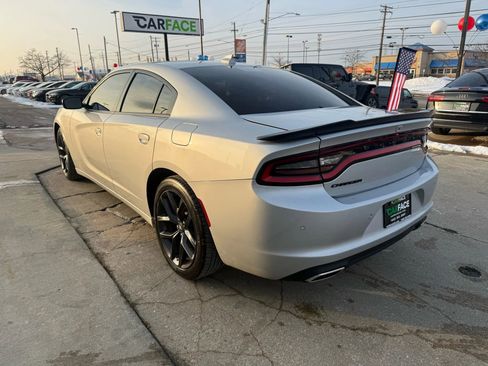 Used 2023 Dodge Charger SXT w/ Blacktop Package image 9