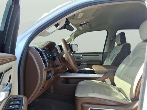 Used 2021 RAM 1500 Laramie AWD/4WD image 14