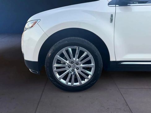 Used 2015 Lincoln MKX FWD w/ Equipment Group 102A image 8