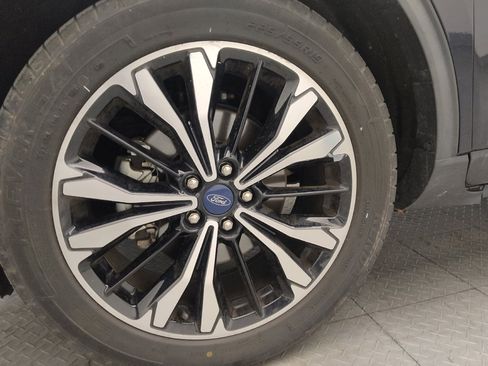 Used 2021 Ford Escape SE w/ SE Sport Appearance Package AWD/4WD image 31