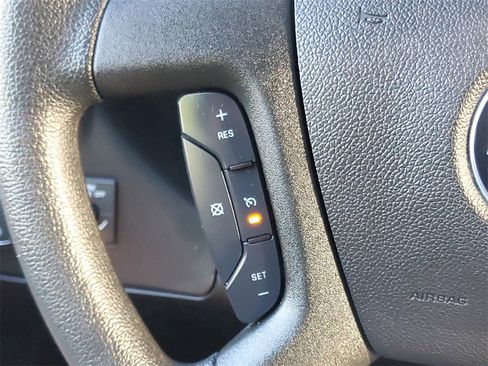 Used 2024 Chevrolet Express 2500 w/ Driver Convenience Package image 18