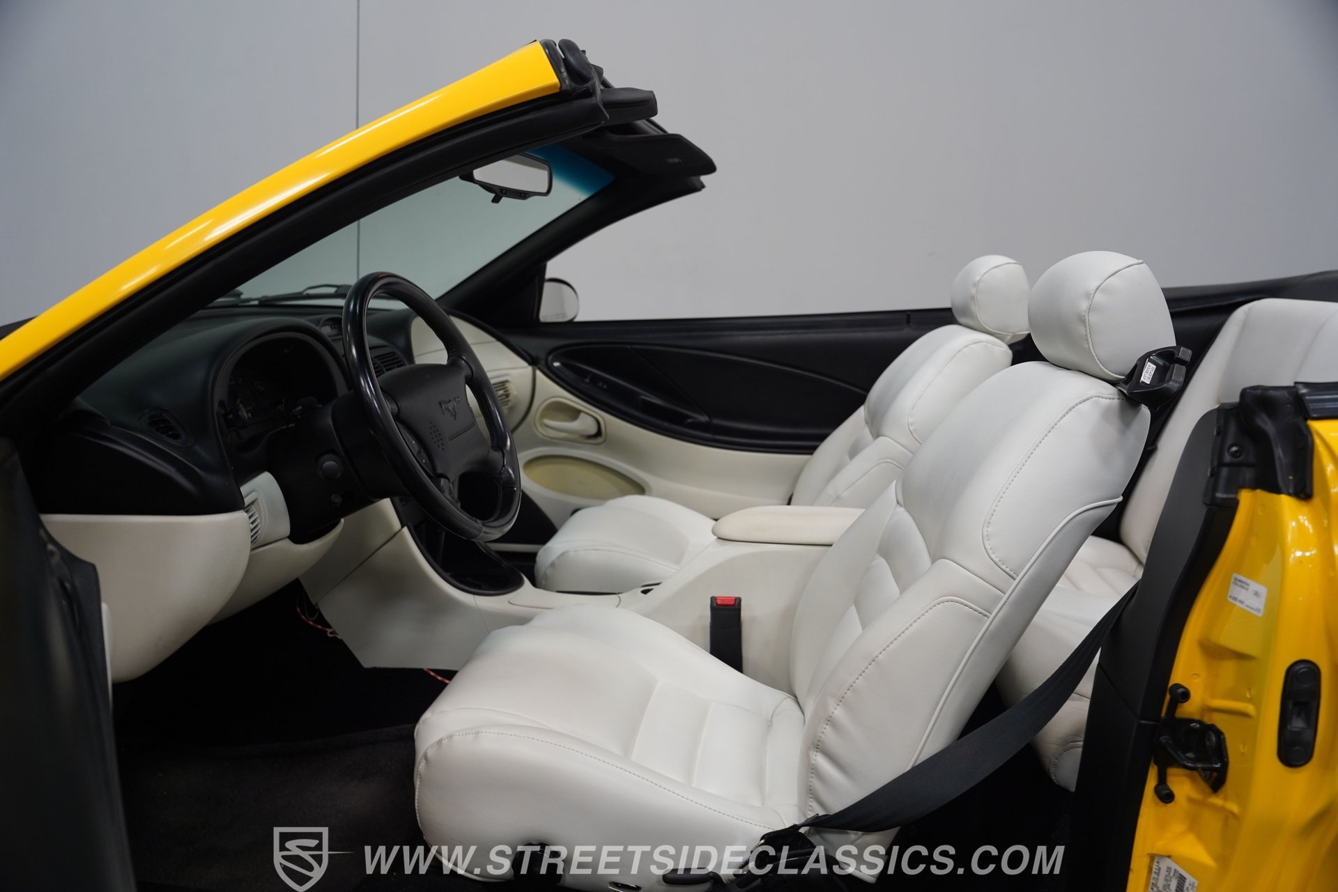 Used 1995 Ford Mustang GT RWD image 36