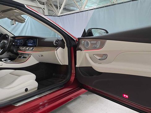 Used 2020 Mercedes-Benz E 450 4MATIC Cabriolet image 10