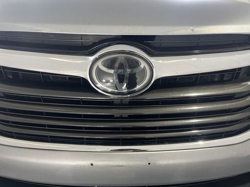 Used 2015 Toyota Highlander Limited Platinum image 36