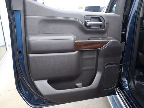 Used 2019 GMC Sierra 1500 SLT w/ SLT Premium Plus Package AWD/4WD image 29