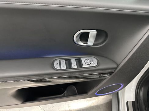 Used 2023 Hyundai Ioniq 5 Limited image 12