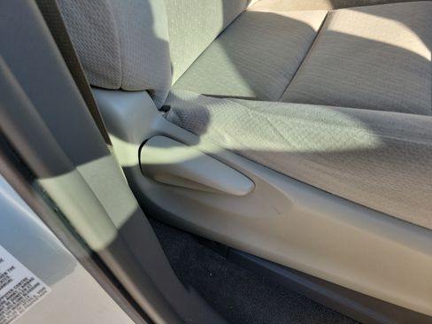 Used 2017 Toyota Sienna LE FWD image 25