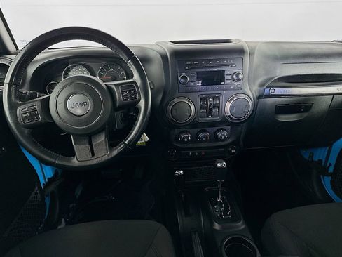 Certified 2018 Jeep Wrangler Unlimited Sport S image 29