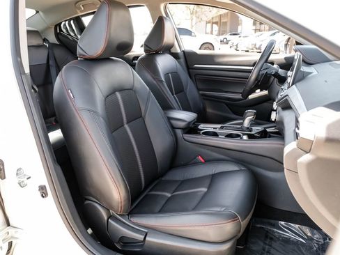 Used 2023 Nissan Altima 2.5 SR image 32