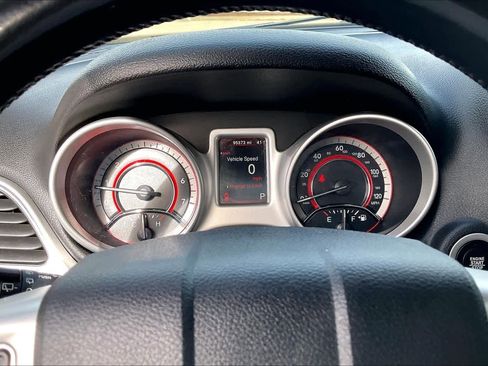 Used 2020 Dodge Journey SE w/ SE Popular Equipment Group image 24
