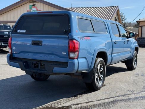 Used 2019 Toyota Tacoma SR5 image 8