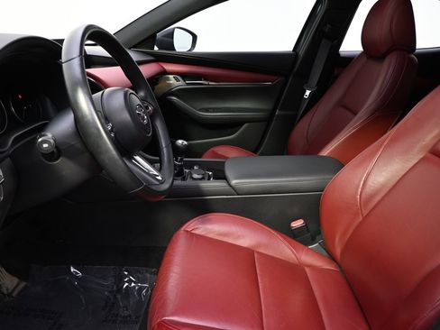 Used 2020 MAZDA MAZDA3 Hatchback w/ Premium Package image 13