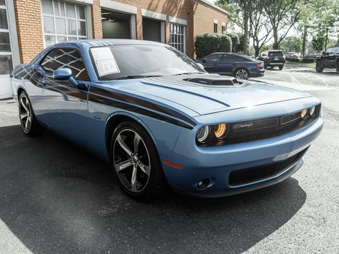 Used 2016 Dodge Challenger R/T RWD image 6
