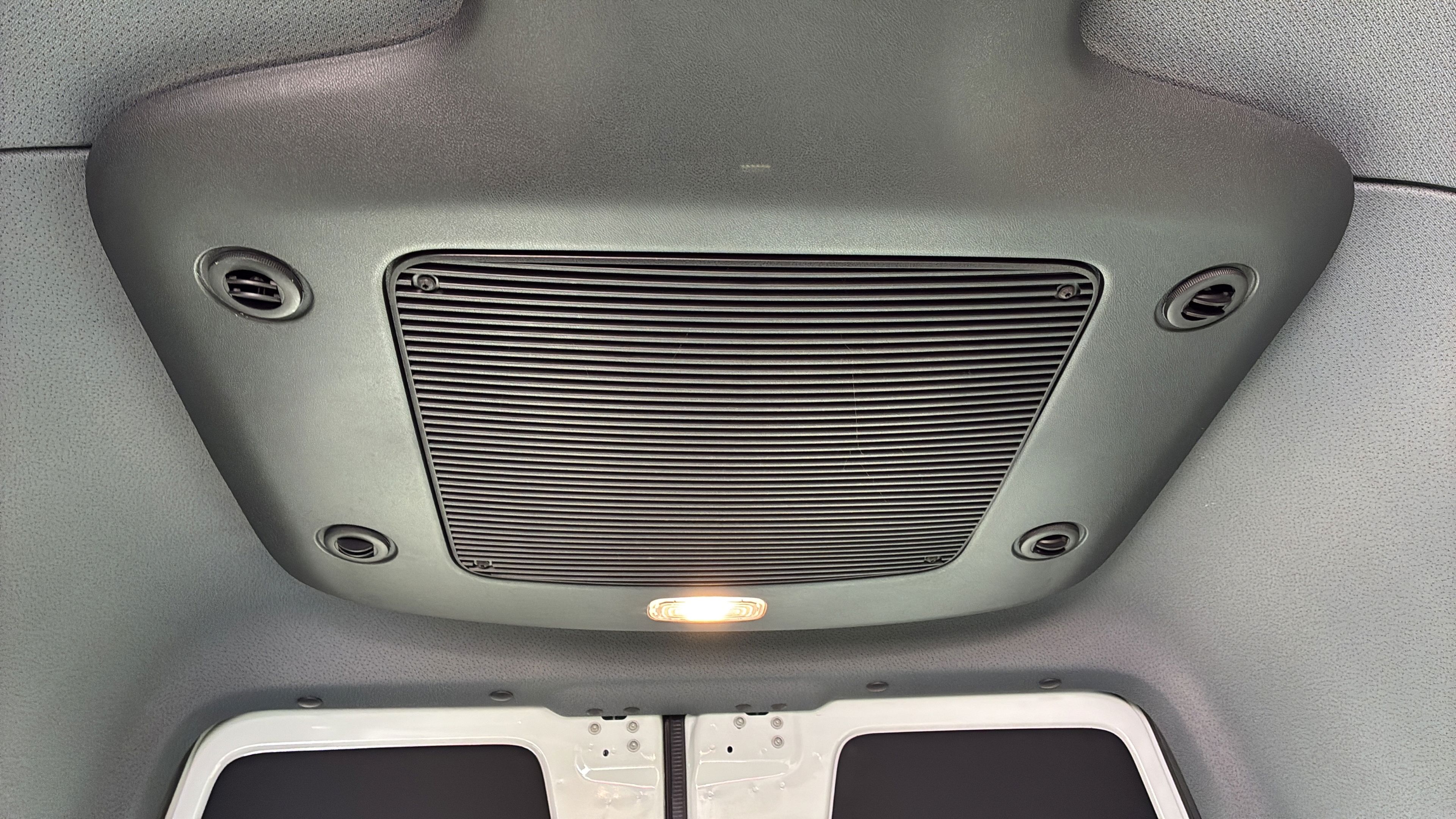 Used 2025 Mercedes-Benz Sprinter 2500 image 24