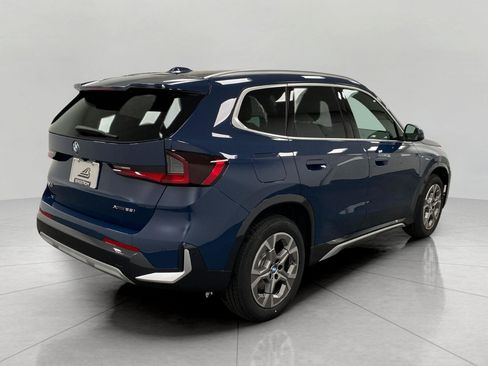 New 2027 BMW X1 xDrive28i AWD/4WD image 3