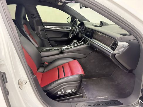 Used 2020 Porsche Panamera GTS AWD/4WD image 27