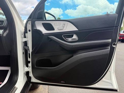 Used 2024 Mercedes-Benz GLE 350 4MATIC image 32