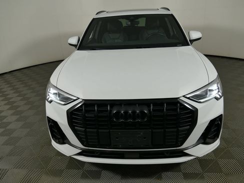 Used 2023 Audi Q3 2.0T Premium Plus w/ Premium Plus Package AWD/4WD image 8