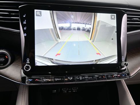 Used 2024 Jeep Grand Wagoneer L 4WD image 21