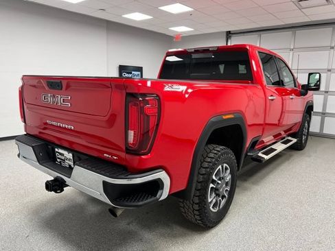 Used 2022 GMC Sierra 2500 SLT w/ SLT Convenience Package AWD/4WD image 11
