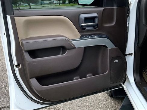 Used 2018 Chevrolet Silverado 1500 LT w/ All Star Edition AWD/4WD image 20