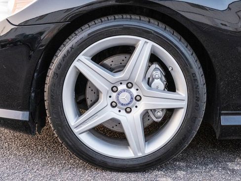 Used 2010 Mercedes-Benz CL 550 4MATIC w/ Sport Pkg image 29