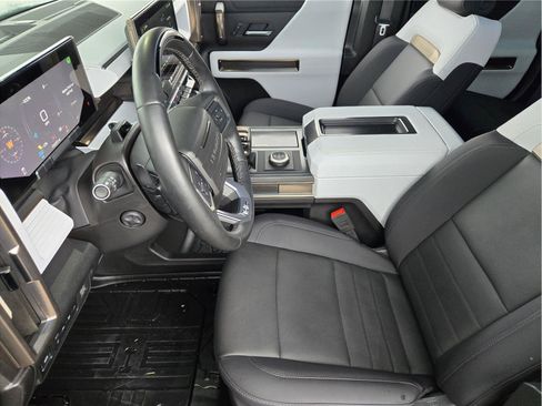 Used 2025 GMC Hummer EV 2X w/ LPO, Roof Cross Rail Package AWD/4WD image 12