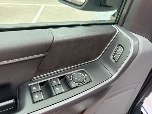 Used 2025 Ford F150 XLT w/ Equipment Group 301A Standard image 15