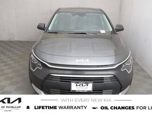 New 2026 Kia Niro LX image 2