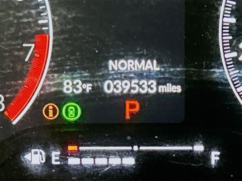 Used 2023 Honda Civic Sport image 10