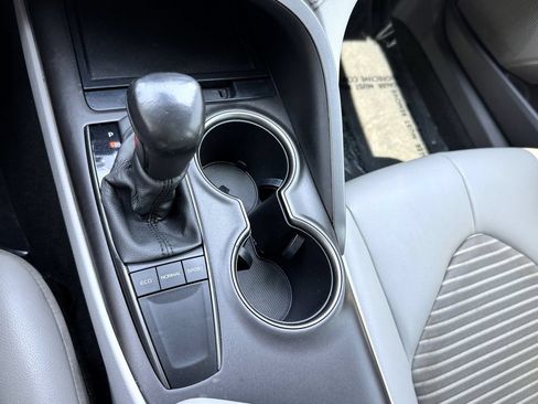 Used 2023 Toyota Camry SE FWD image 29
