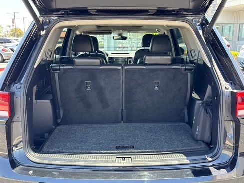 Used 2023 Volkswagen Atlas SEL R-Line AWD/4WD image 10