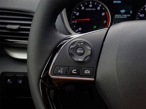 New 2025 Mitsubishi Eclipse Cross SE image 17