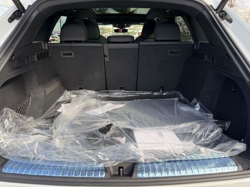 New 2025 Audi SQ5 Premium Plus image 27