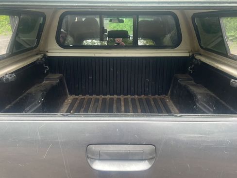 Used 2015 Toyota Tacoma 4x4 Double Cab w/ SR5 Package image 19