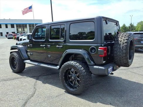 Used 2018 Jeep Wrangler Unlimited Sahara w/ LED Lighting Group AWD/4WD image 5
