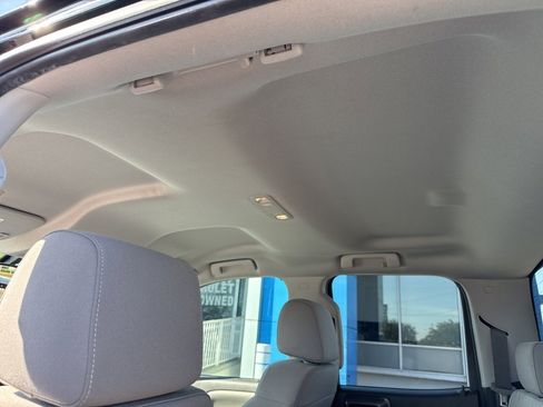 Used 2018 Chevrolet Silverado 1500 LT w/ All Star Edition image 16