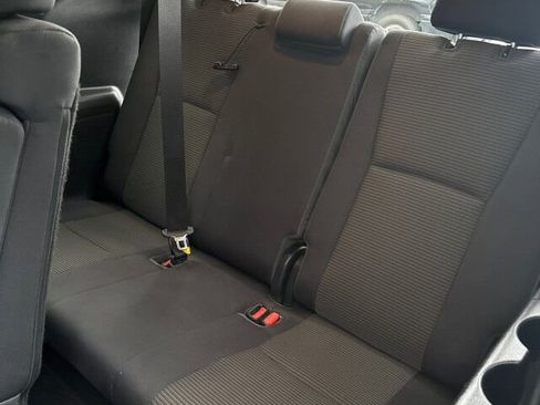 Used 2022 Toyota Highlander LE image 14