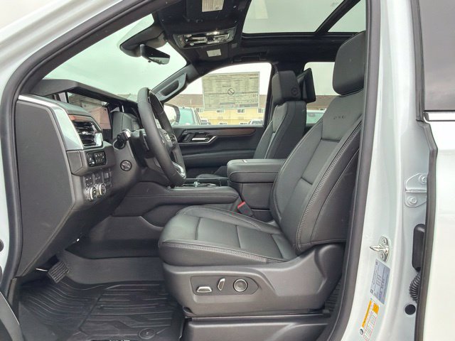 New 2026 GMC Yukon Denali w/ Denali Reserve Package AWD/4WD image 13